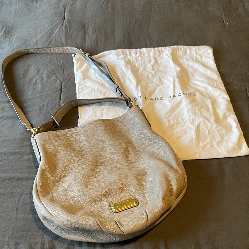 Marc Jacobs New Q Hillier Convertible Hobo